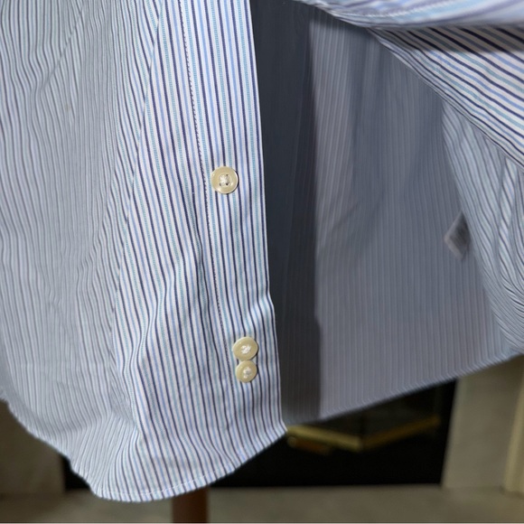 EUC Kirkland Signature Traditional Fit Non-Iron Button-Down Dress Shirt - Picture 5 of 5